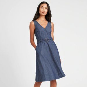 BR - Petite Canvas Denim V-Neck Dress